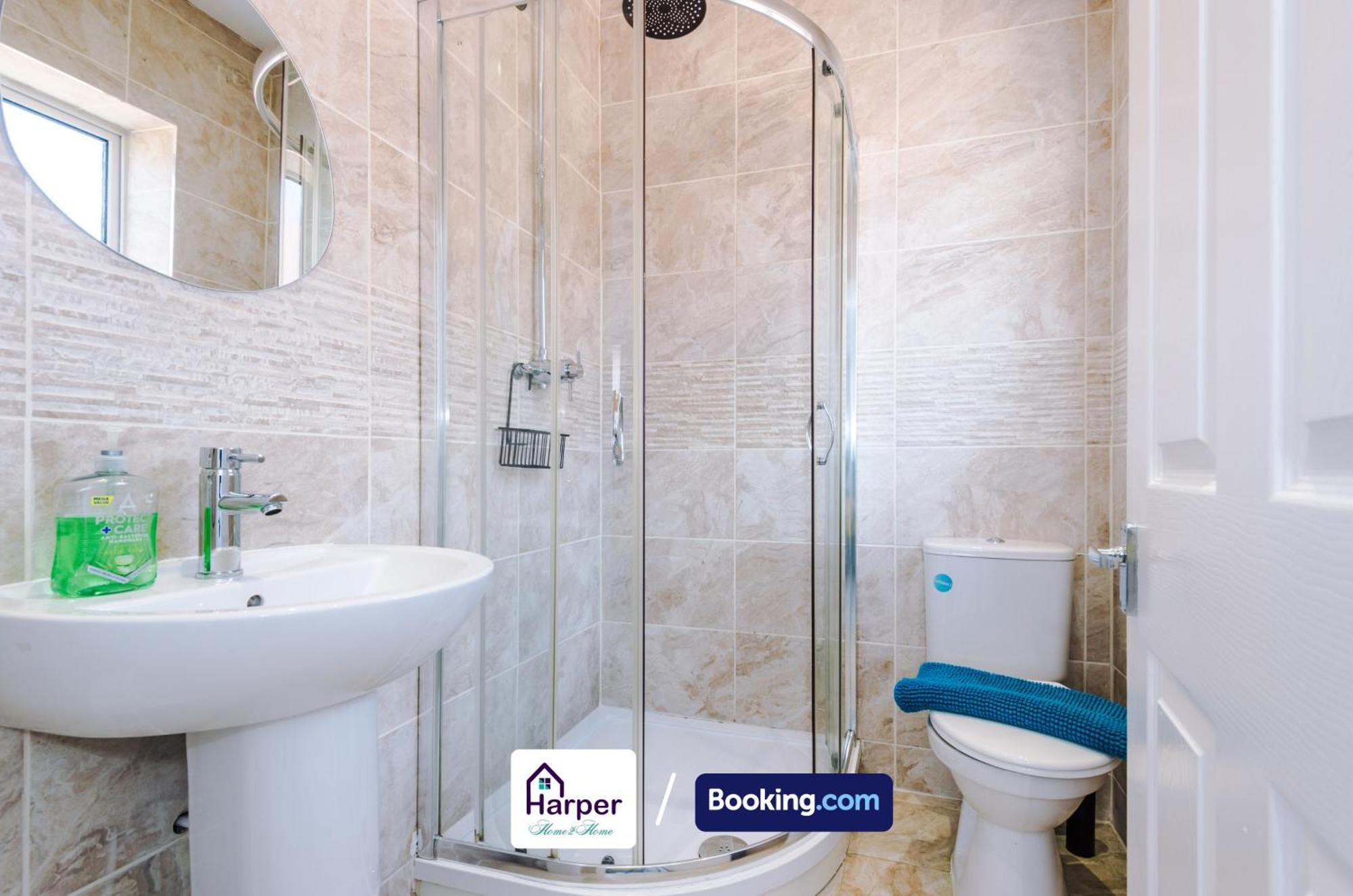 Spacious Detached Bungalow By Harperletting Short Lets & Serviced Accommodation Buckely With Pool Table & Driveway Buckley Exteriér fotografie