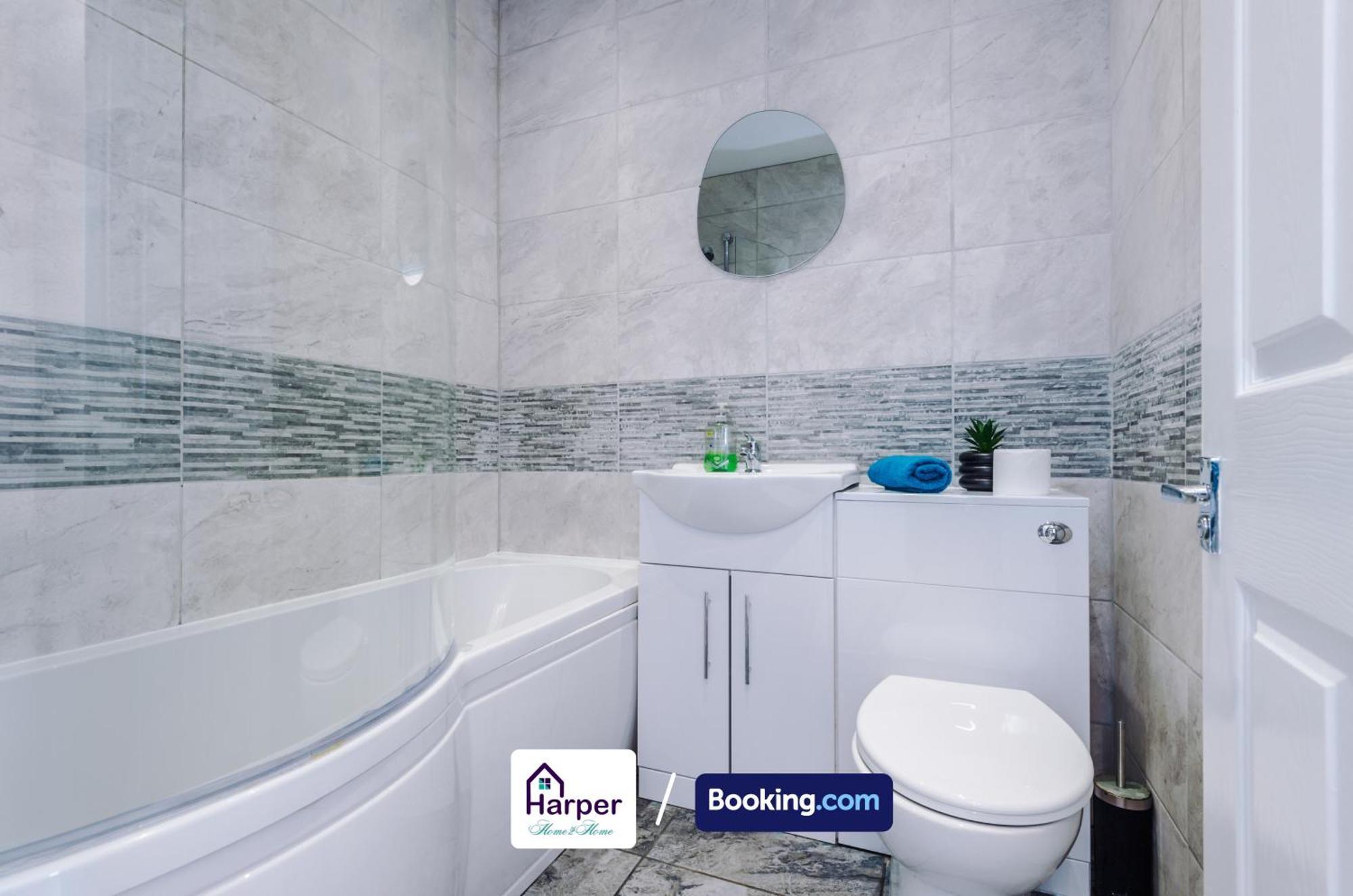 Spacious Detached Bungalow By Harperletting Short Lets & Serviced Accommodation Buckely With Pool Table & Driveway Buckley Exteriér fotografie