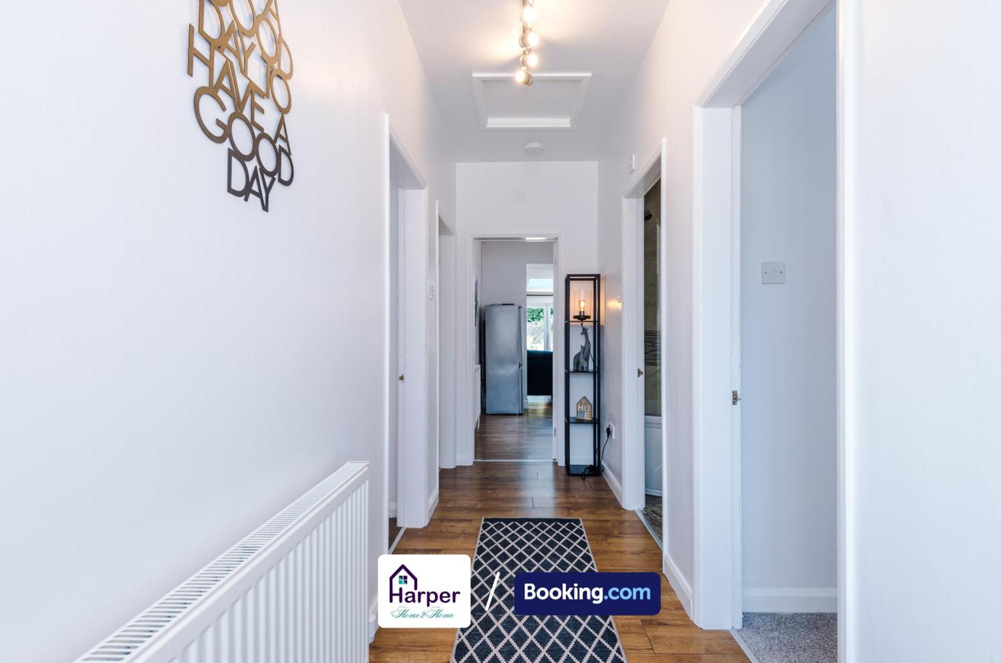 Spacious Detached Bungalow By Harperletting Short Lets & Serviced Accommodation Buckely With Pool Table & Driveway Buckley Exteriér fotografie
